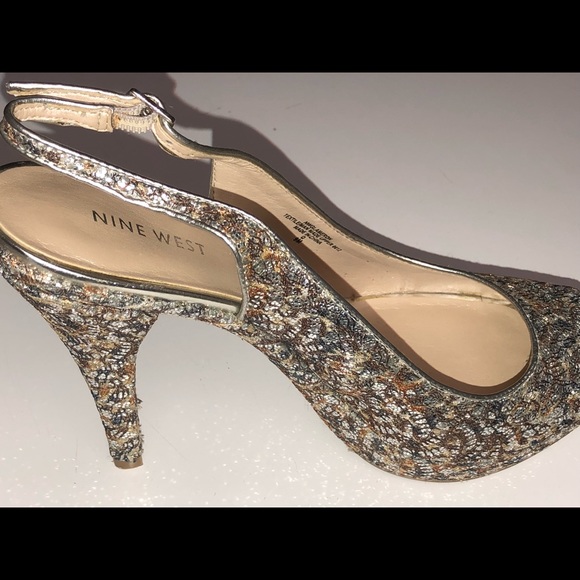 Shoes - Picture 3 of 5